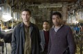 Chiwetel Ejiofor e Clive Owen in una scena de I figli degli uomin